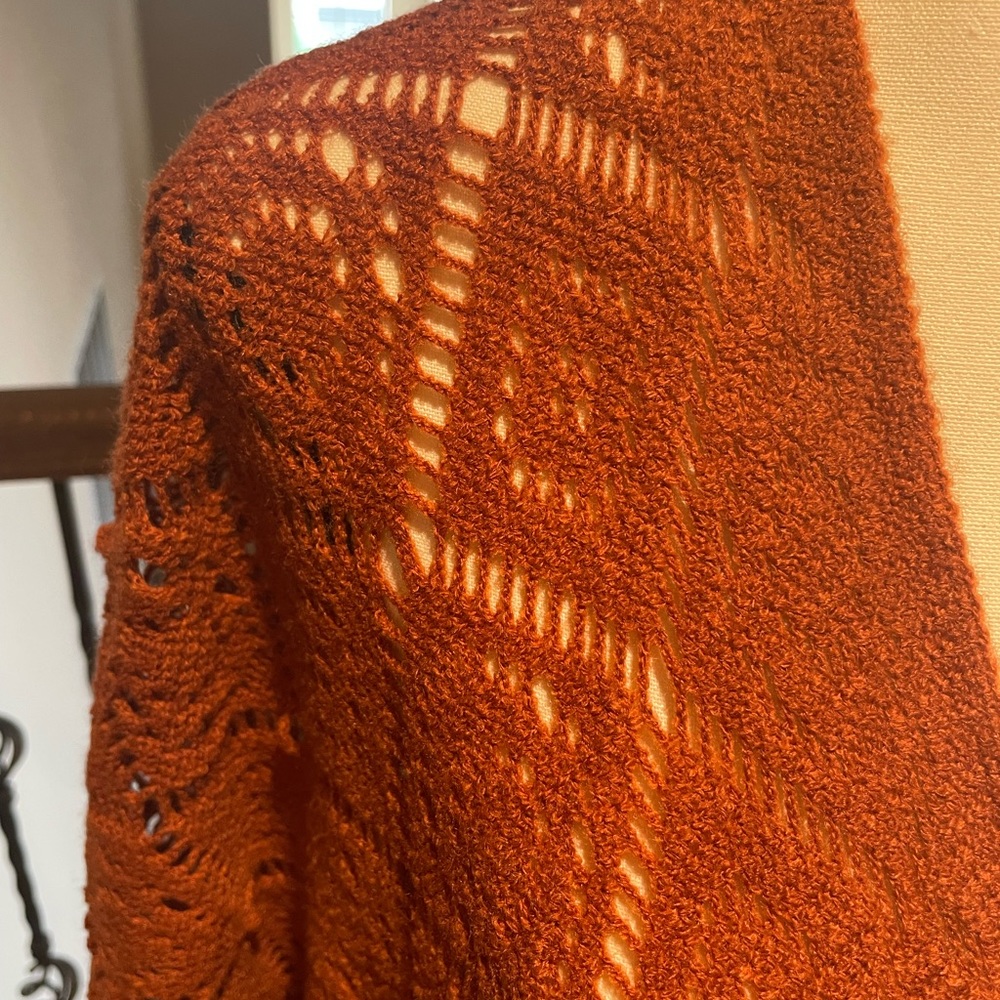 Crocheted Ruana, One size fits all - Picture 3 of 6